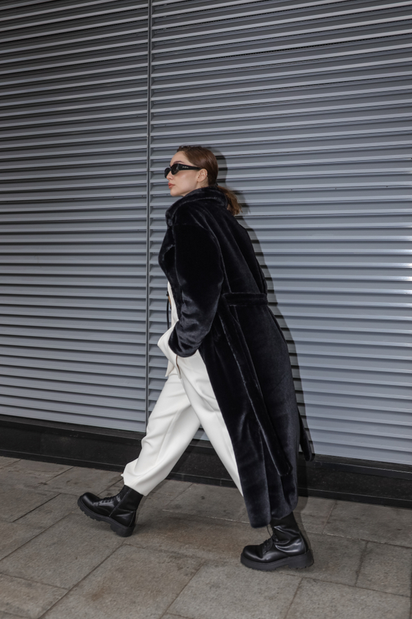 Шуба черная