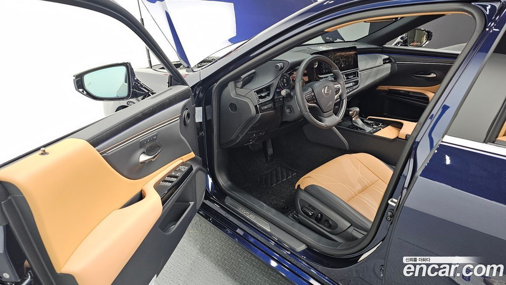 Lexus ES300h 7 Generation Luxury Plus (11.2023)