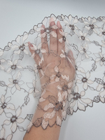 Вышивка на сетке пудра/серый К766