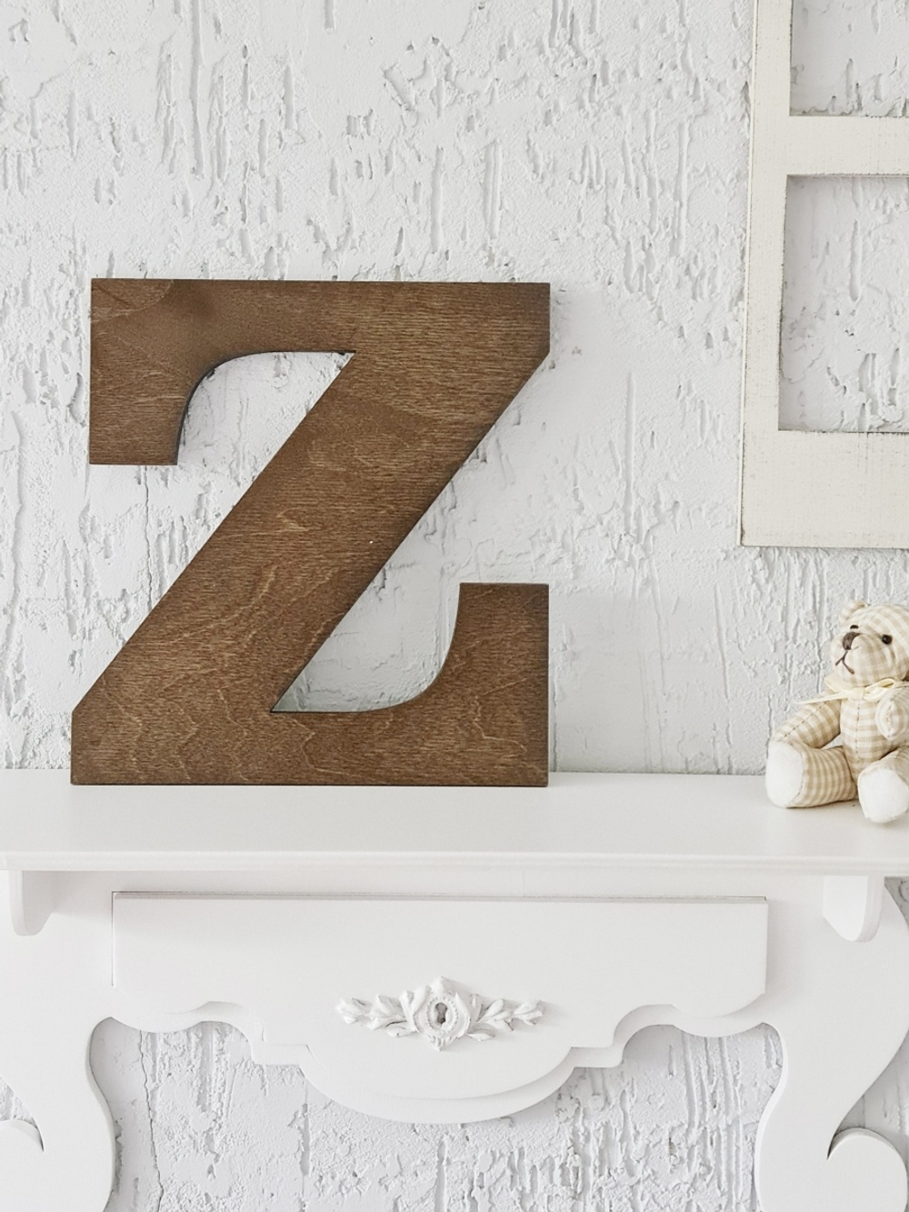 Буква английского алфавита деревянная настенная