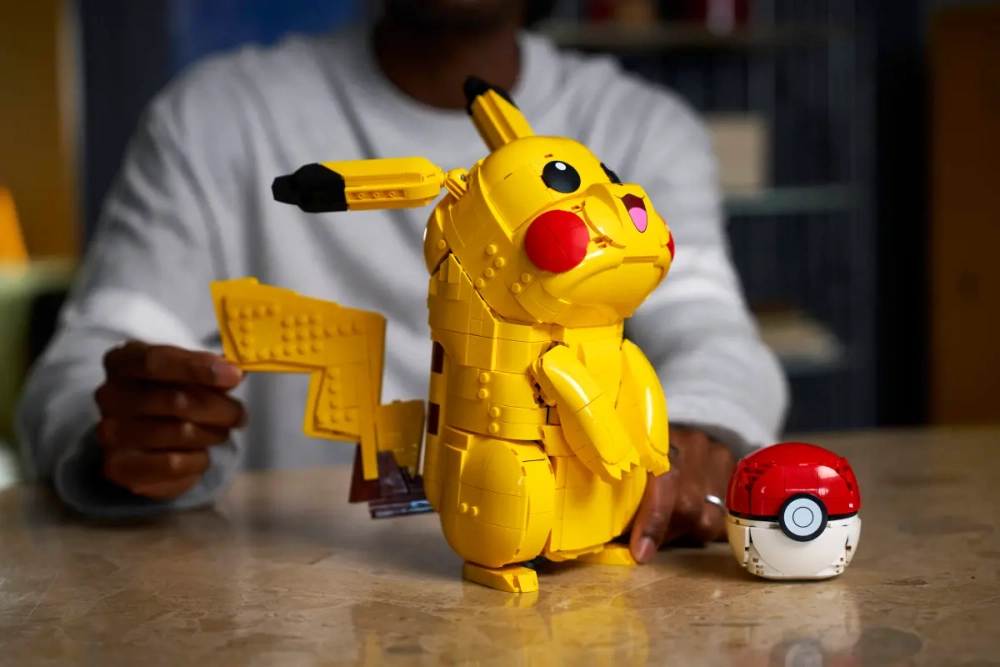 Конструктор LEGO Pokemon 72152 Pikachu and Poke Ball