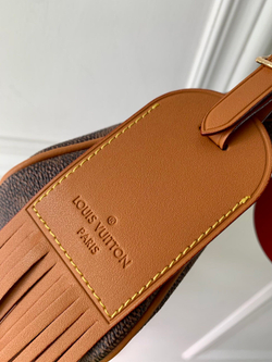 Louis Vuitton Pochette Accessoire XL