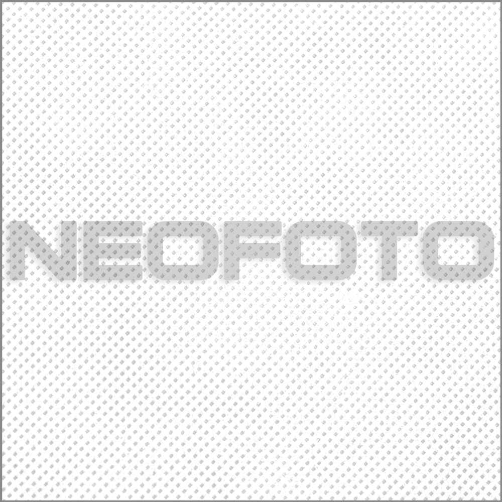 Нетканый фон Экстрафон 1.6 х 2.1м Белый