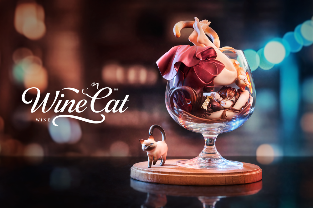 Полуночная кошка в бокале / Midnight Cat in a Glass
