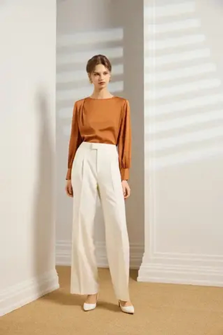 Брюки с блузкой