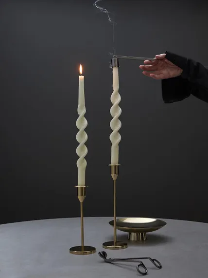 Набор аксессуаров для свечей графитового цвета из коллекции essential