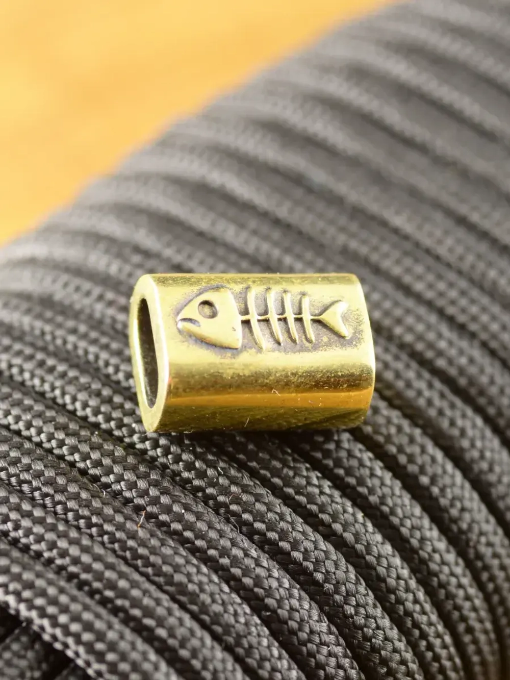 Бусина темлячная РЫБА для паракорда