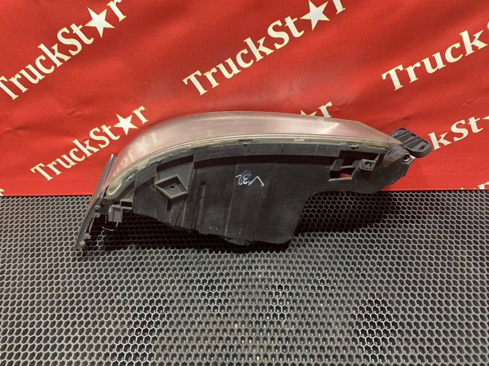 Фара противотуманная правая 2017г