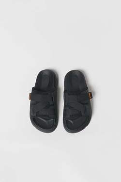 ZARA KIDS/ ОДНОТОННЫЕ ПЛЯЖНЫЕ ТАПОЧКИ, ЧЕРНЫЙ