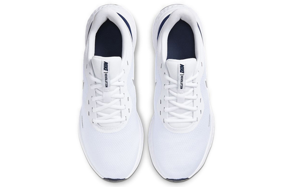 Кроссовки Nike Revolution 5