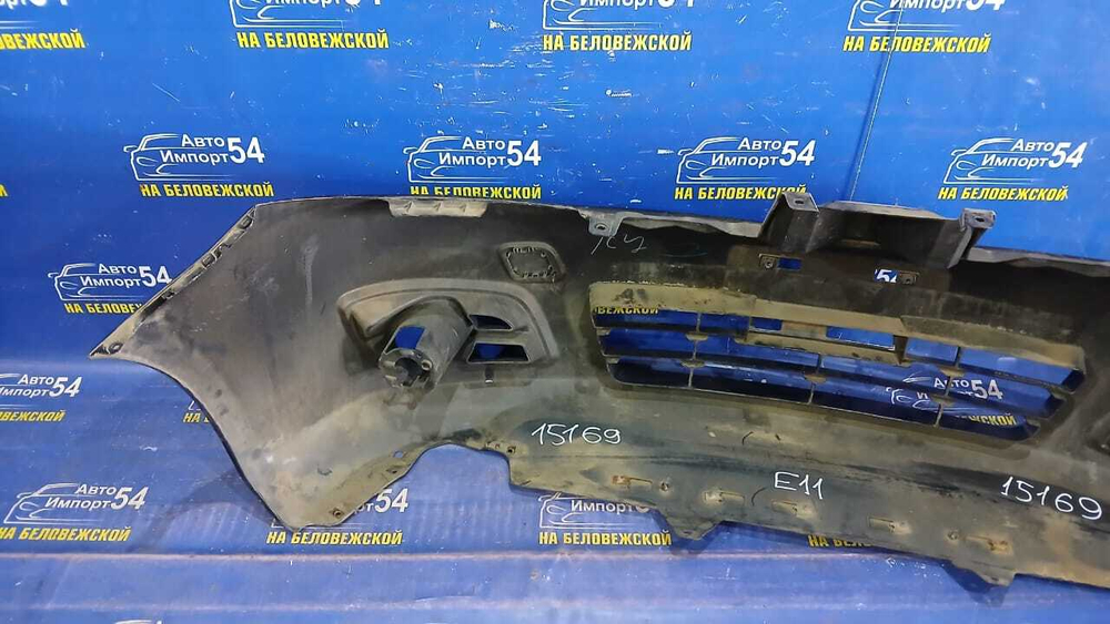 Бампер передний NISSAN NOTE 2008-2012