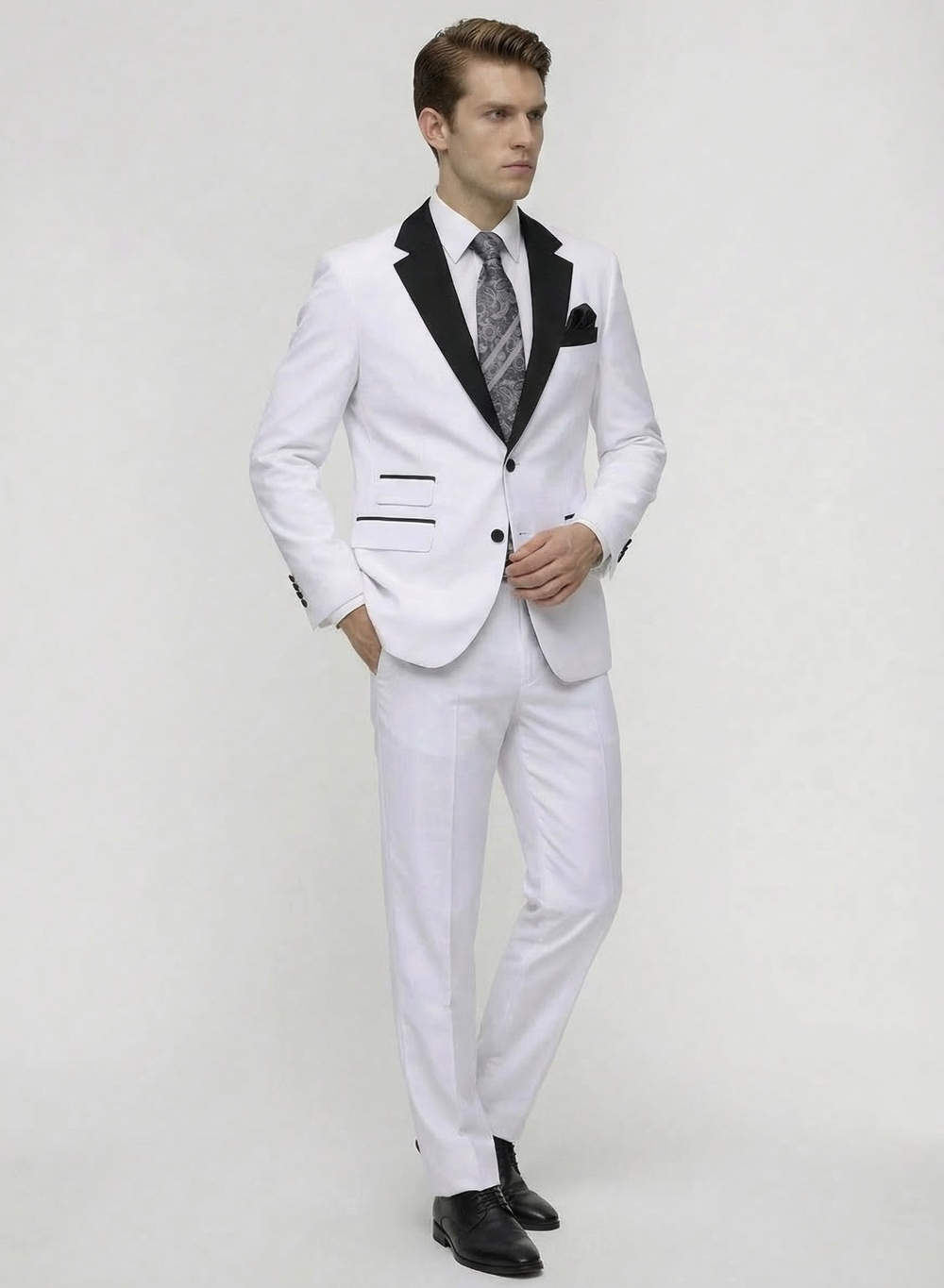 Мужской смокинг (белый) А84