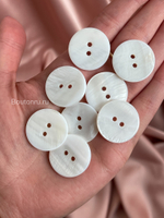 Пуговицы белый перламутр на 2 прокола