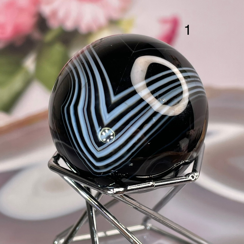 51880  Агат черный Шар 40мм (Заряжен на Удачу)