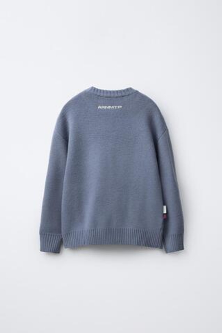 ZARA ВЯЗАНЫЙ ДЖЕМПЕР С ТЕКСТОВЫМ ПРИНТОМ, СИНЕВАТЫЙ