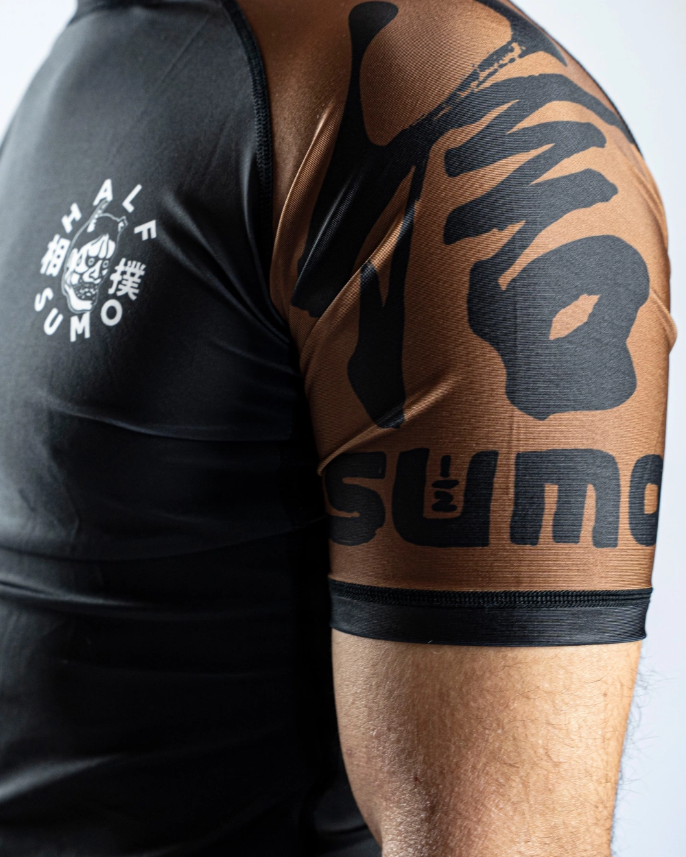 Рашгард Half Sumo Sugoi Ranked коричневый