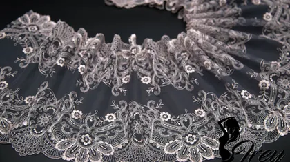 Новинки вышивок на сетке - Диадема