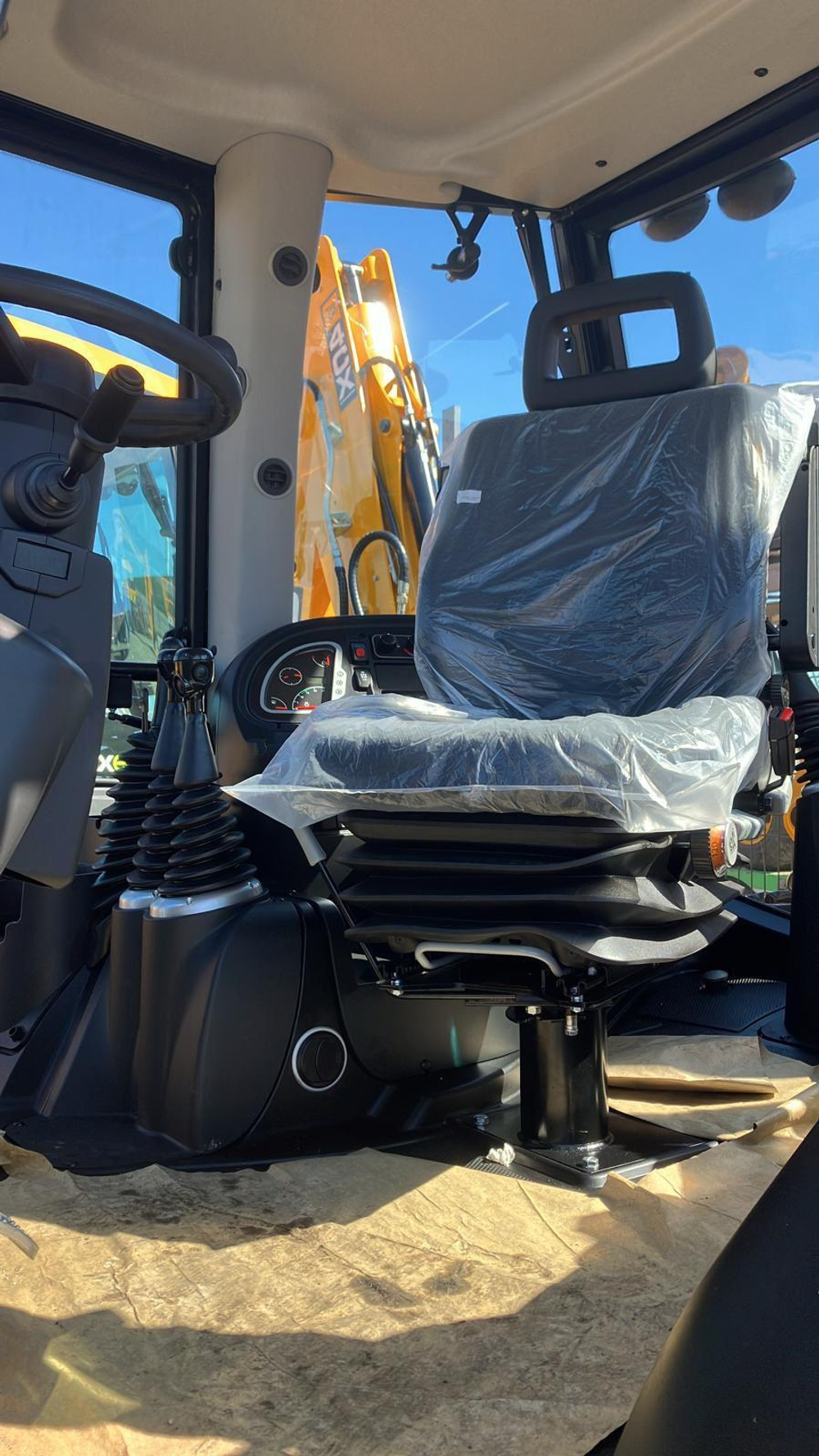 Экскаватор погрузчик JCB 4cx Англия оригинал