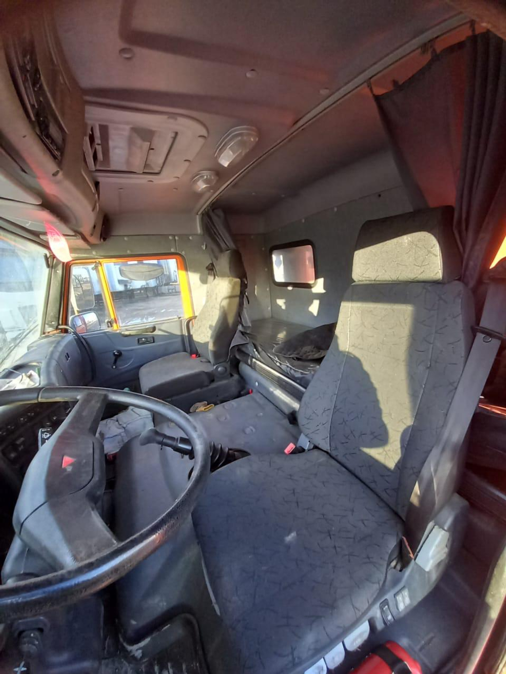 КамАЗ 45143 6x4 Зерновоз 45143-50 (Дизельный, 11,8 л, 300 л.с., МТ)
