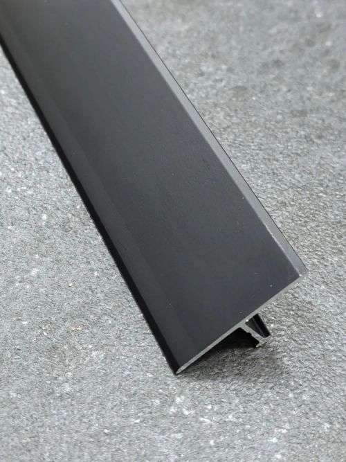 АТ 25мм "DO-1" 2,7м Черный мат. Т-об. анод. алюм.