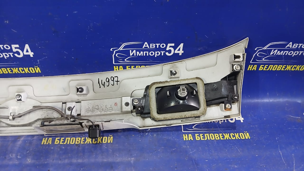 Вставка в багажник центральная SUBARU LEGACY 2006-2009