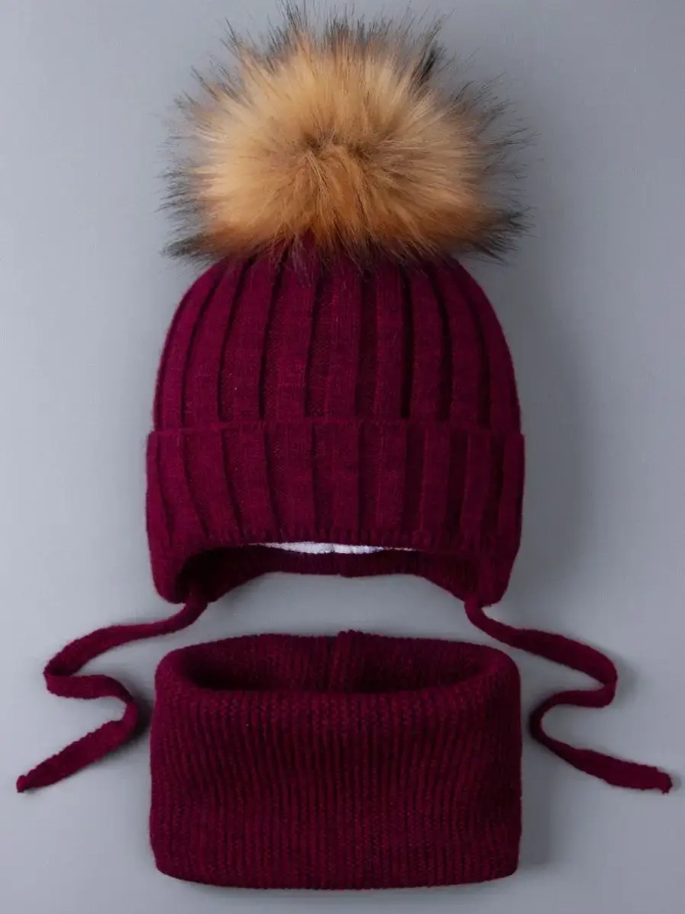 Шапка зимняя для девочки и снуд вязаные