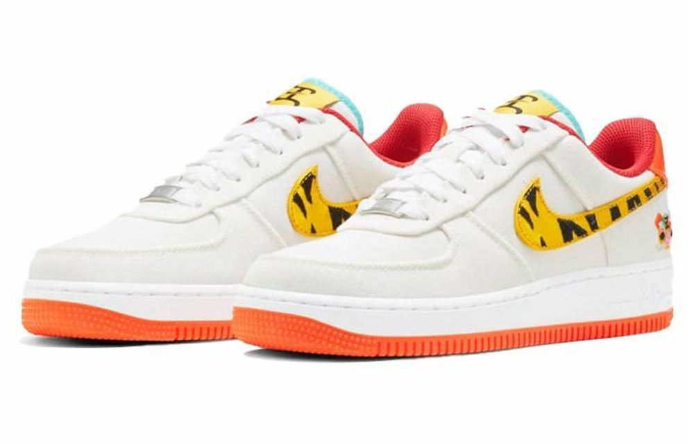 Кроссовки Nike Air Force 1 Low '07 Lx "Year Of The Tiger" (Женская размерная сетка)