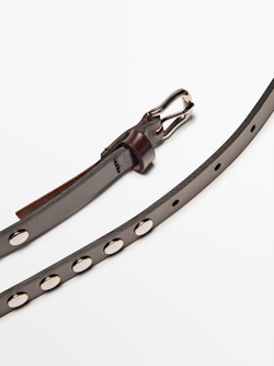 Massimo Dutti Тонкий ремень из кожи наппа с заклепками, коричневый