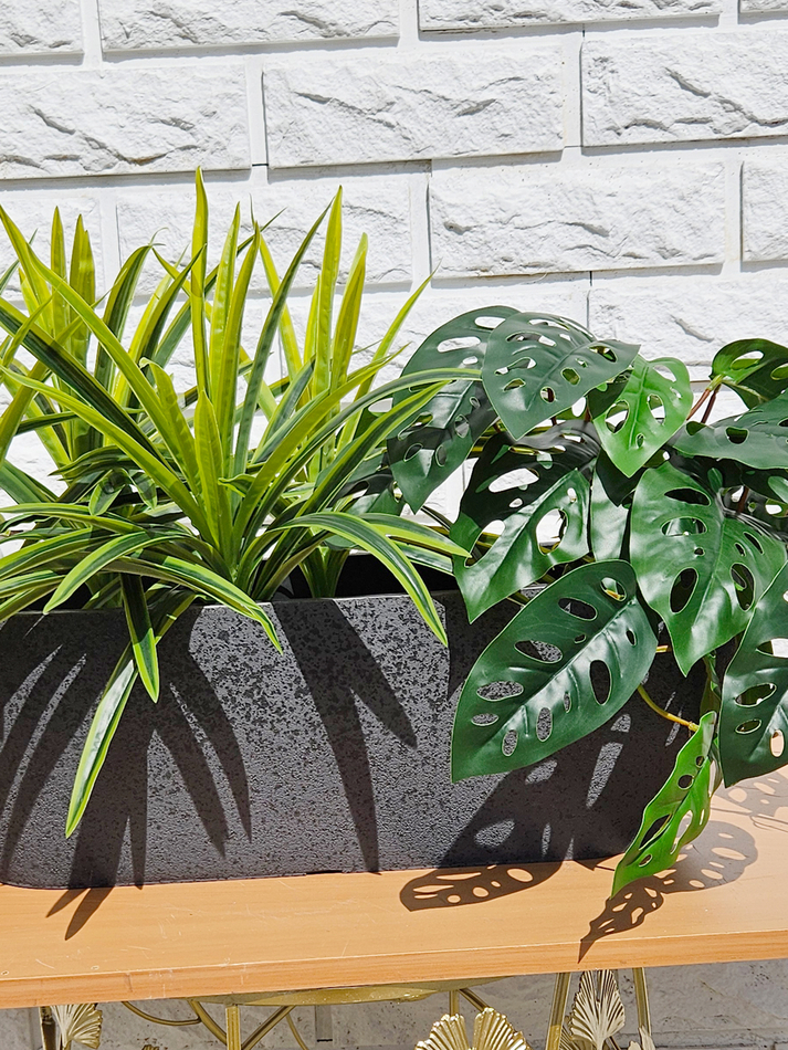 Искусственные зеленые растения 65см в длинном кашпо Лофт