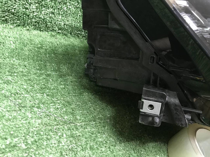 Фара правая Geely Monjaro (2021-н.в.) LED