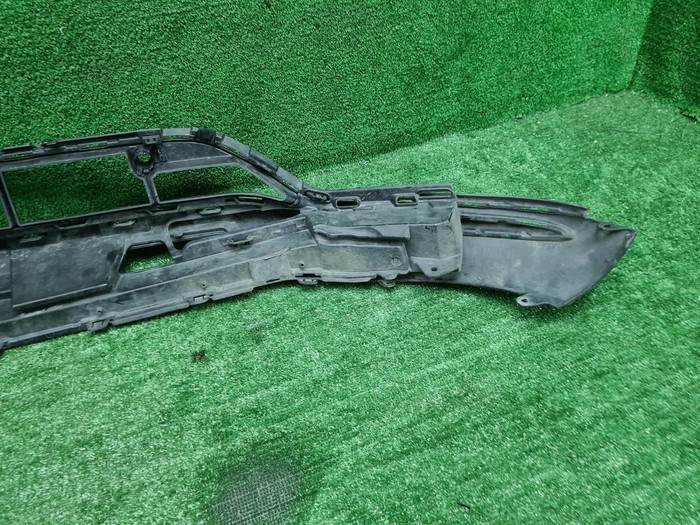 Юбка переднего бампера Mercedes GLC X253 19-22 AMG