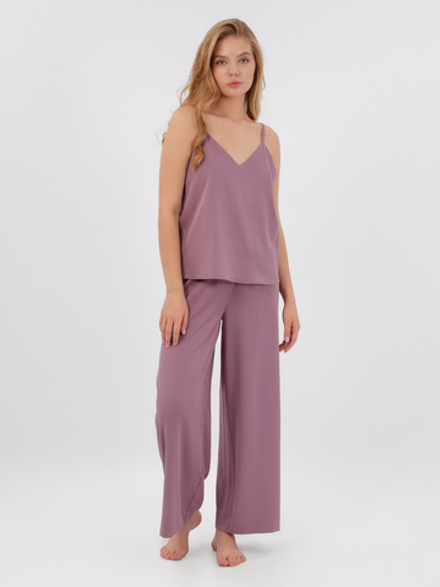 Костюм в пижамном стиле