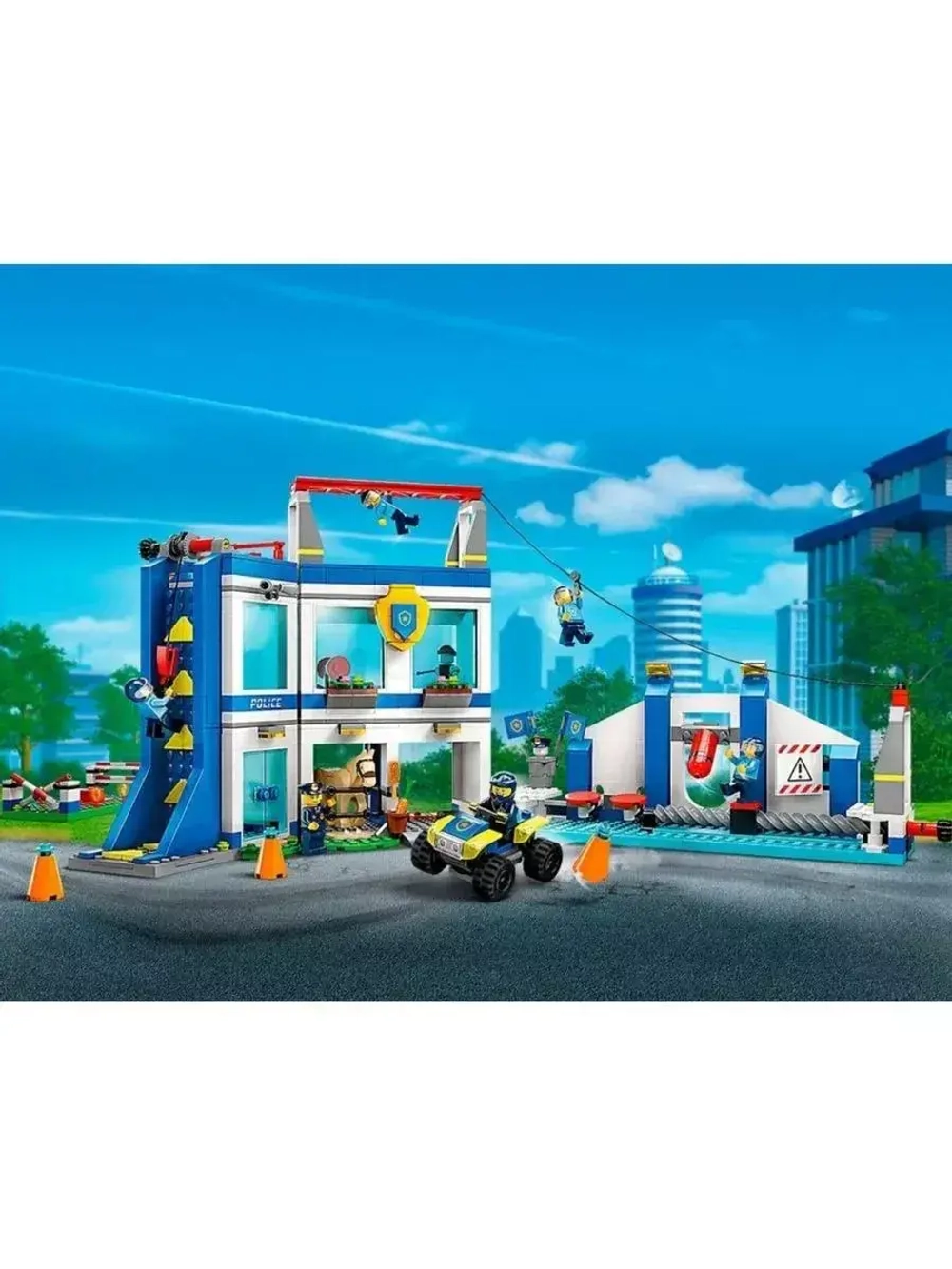 Конструктор Сити Полицейская тренировочная академия 905 дет