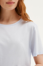 23510 Футболка женская (голубой)