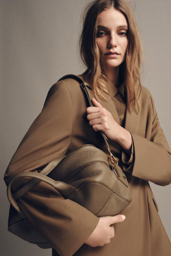 ZARA УДЛИНЕННАЯ КОЖАНАЯ СУМКА-БОУЛИНГ, ПЕСОЧНЫЙ/КОРИЧНЕВЫЙ