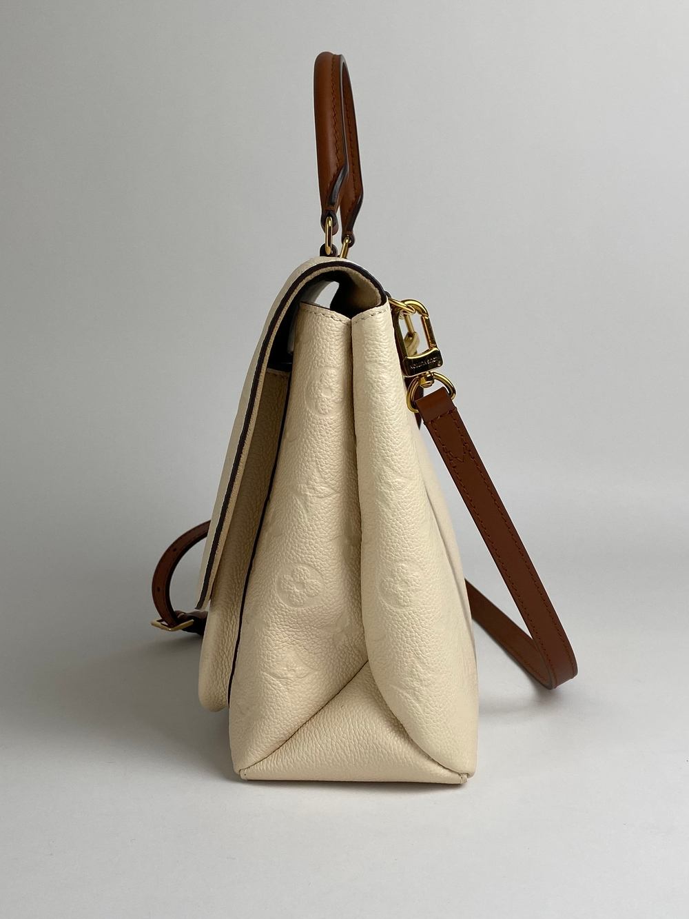 Сумка Louis Vuitton Montaigne