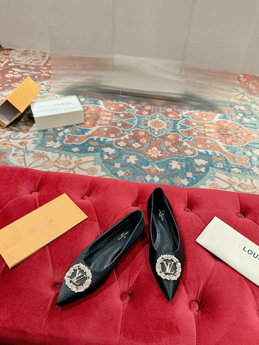Louis Vuitton Met Flat Ballerina