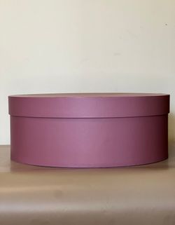 Короткая коробка 40 см Цвет;Кофейный . В розницу 850 рублей.
