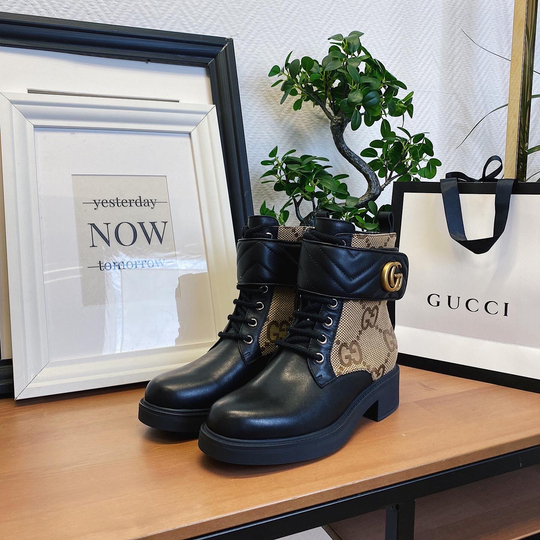 Комбинированные ботинки