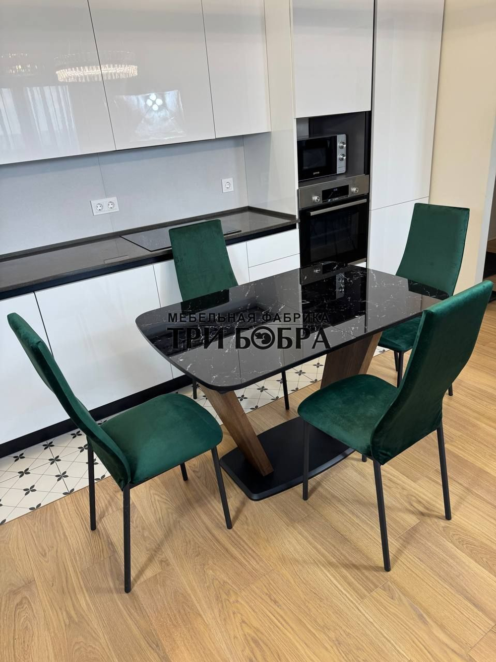 Кухонный раскладной стол "Прадо" черный мрамор и 4 стула Милан