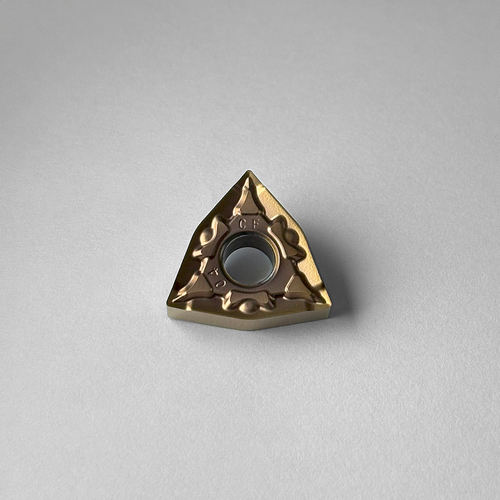 WNMG080404-CF FE2215  Пластина токарная