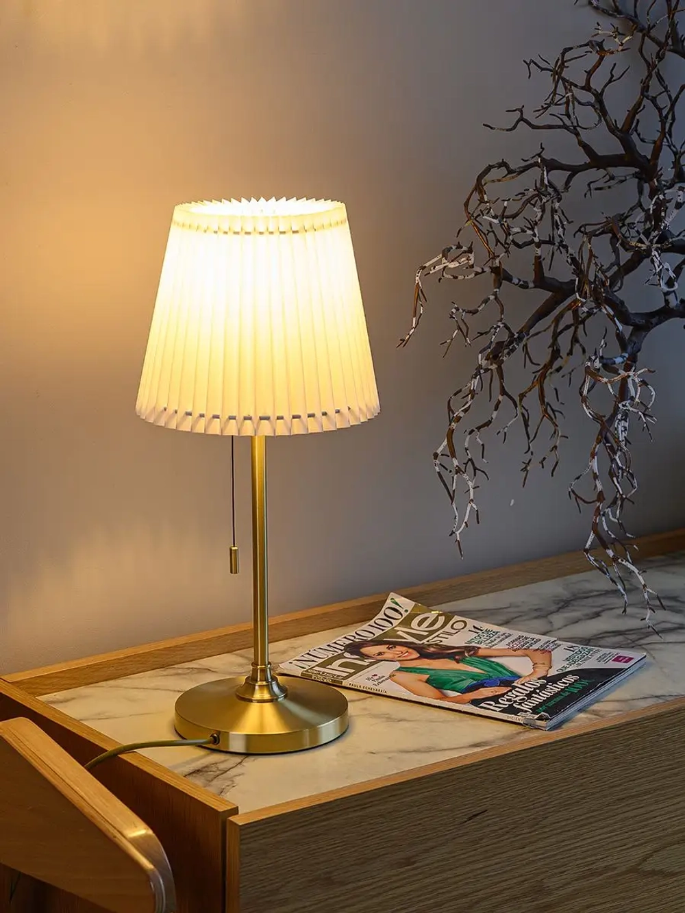 Торшер настольный с абажуром из ткани