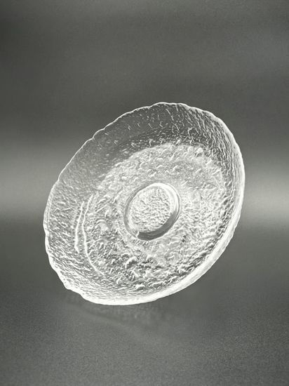 Блюдо из стекла 20 см. на ножке