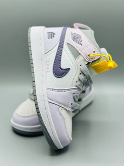 Детские высокие кожаные кроссовки Nike Air Jordan 1