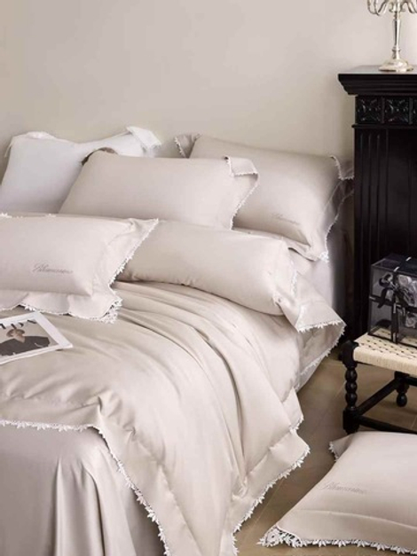 Постельное белье с одеялом с кружевной отделкой Blum | бежевый