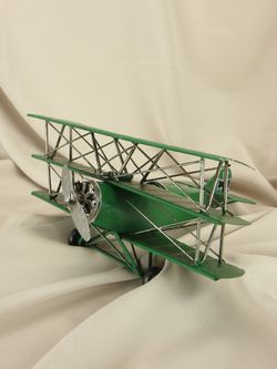 R&D Модель самолета Fokker Dr. I — триплан, лёгкий истребитель конструкции компании Fokker. 1917г.