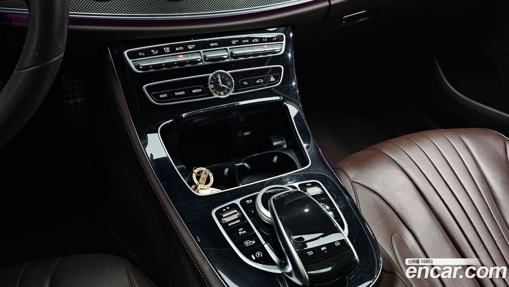 Mercedes-Benz CLS-Class C257 CLS300d AMG Line (03.2020)