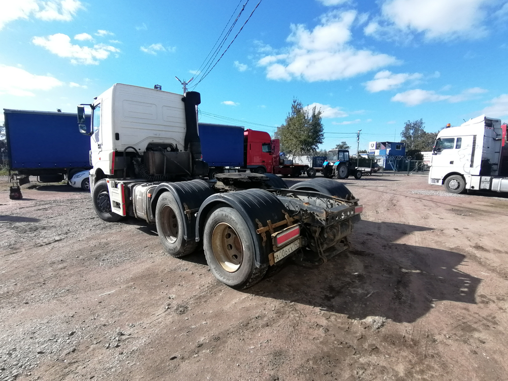 КамАЗ 65206 6x4 Седельный тягач 65206-T5 (Дизельный, 12,0 л, 428 л.с., МТ)