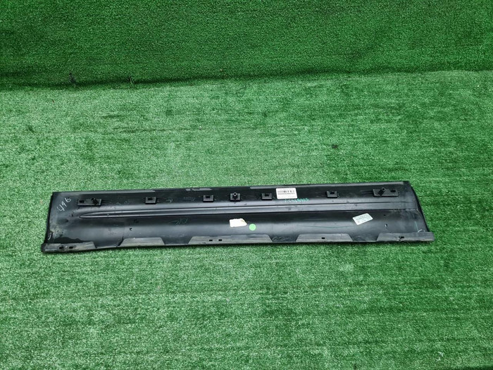 Накладка двери передняя Mercedes GLB X247 (19-нв)