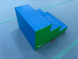 Мягкий гимнастический модуль "Лестница 3 ступени" для детей и подростков - серия "Детская гимнастика".